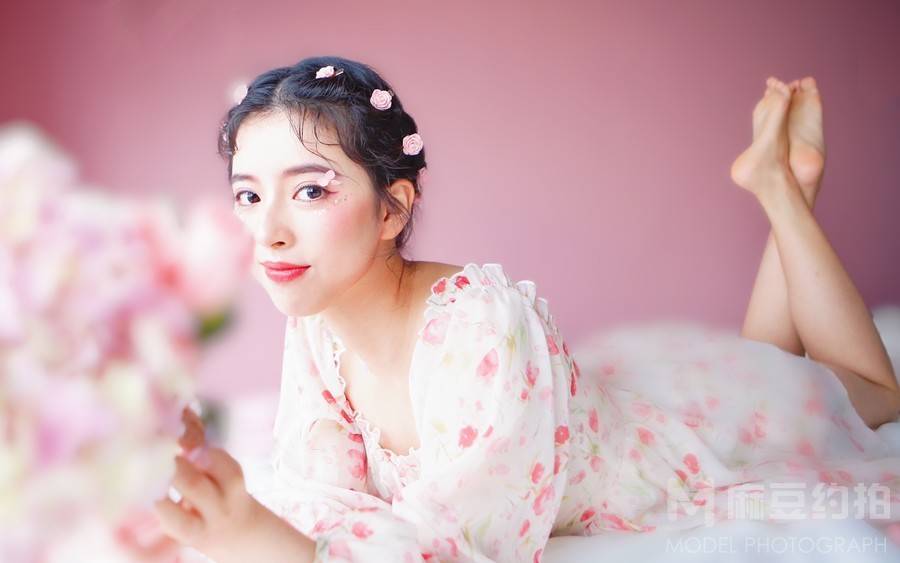 妆容模特