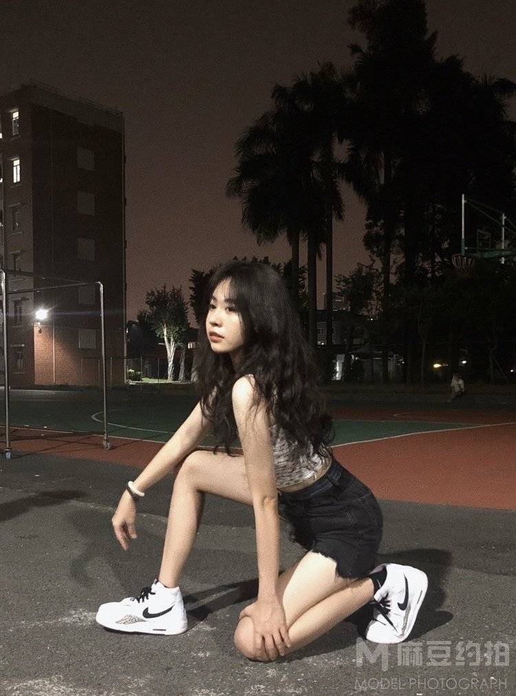 校园模特