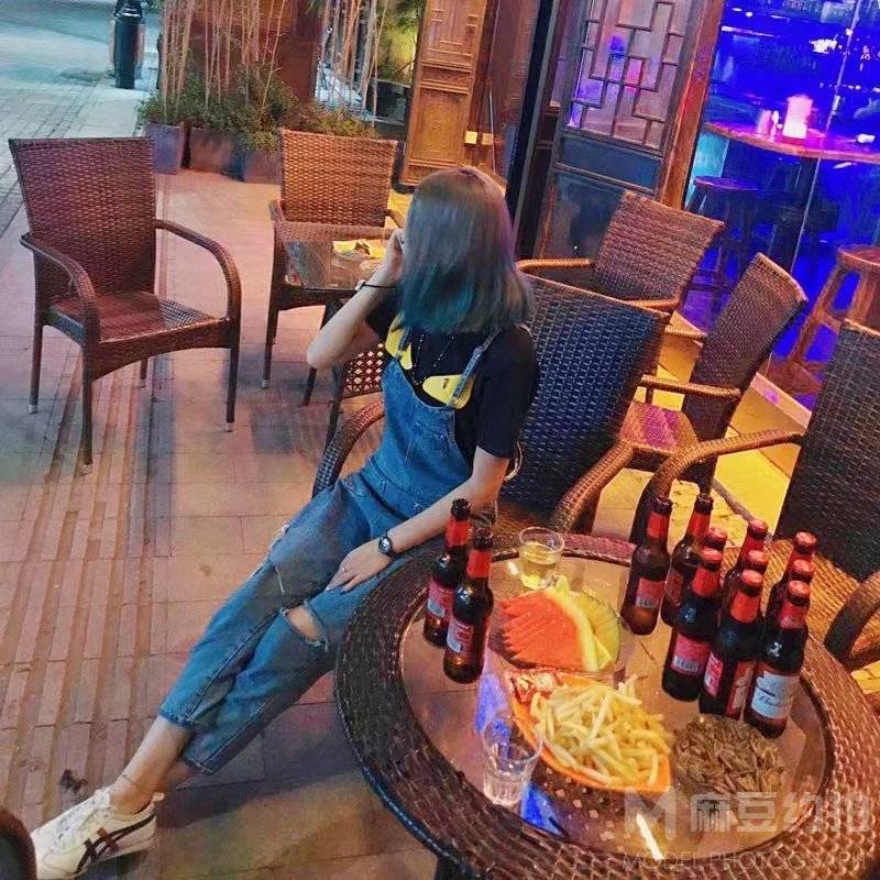 情侣模特