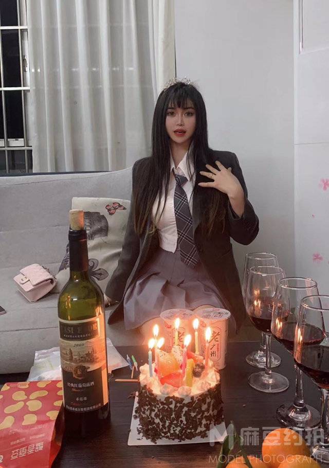 妆容模特