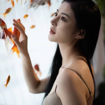 情绪模特