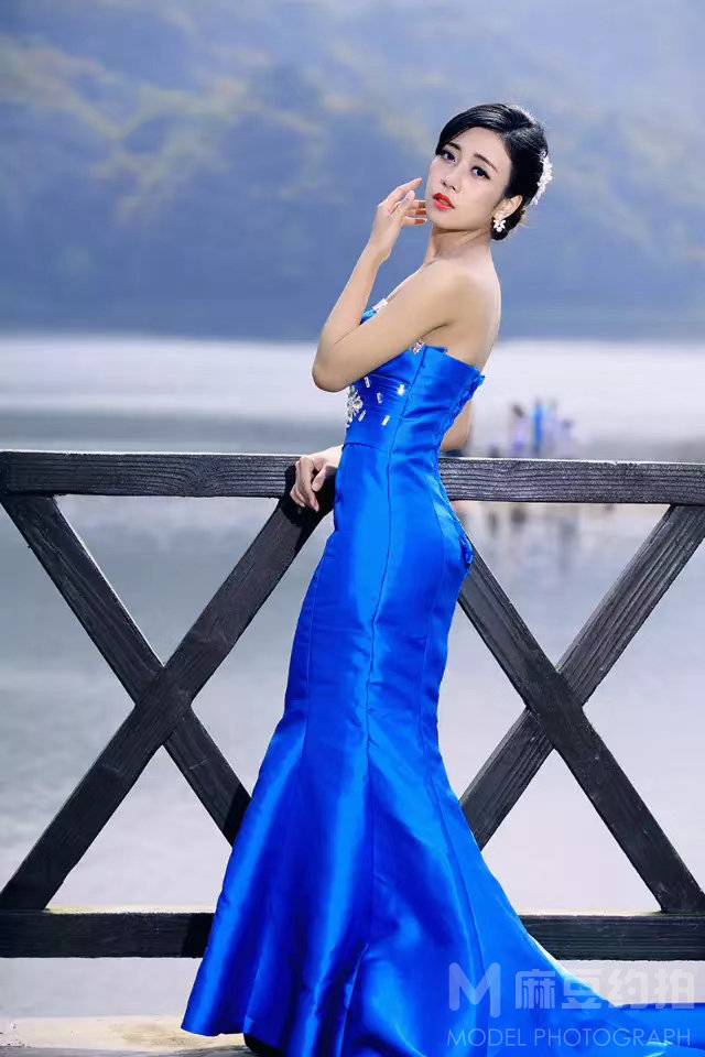 清新模特