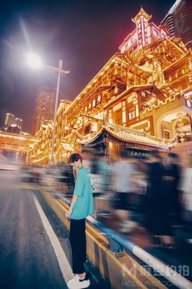 夜景模特