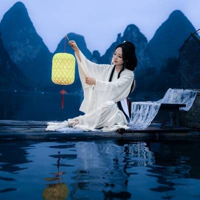 汉服模特