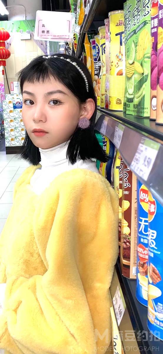 少女模特