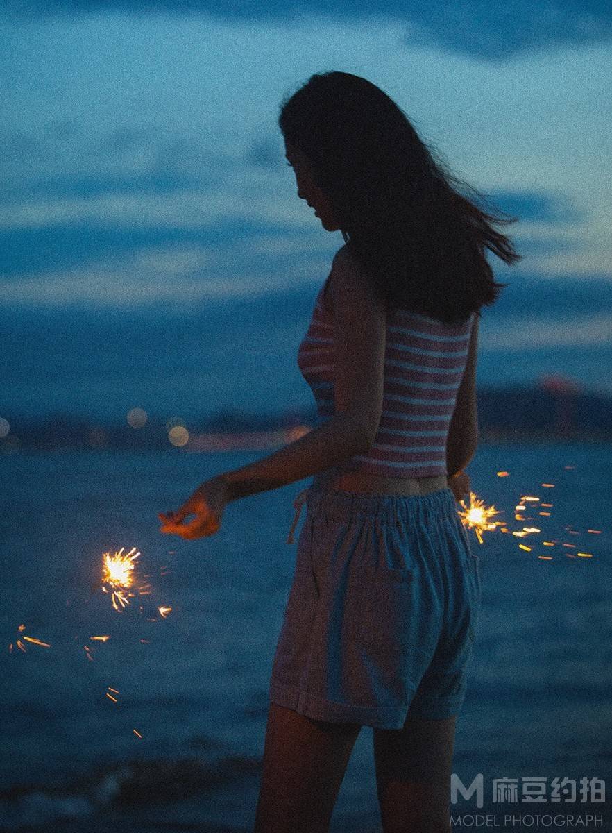 夜景模特