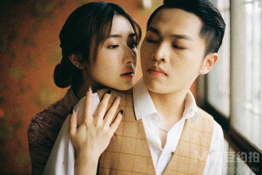 胶片模特