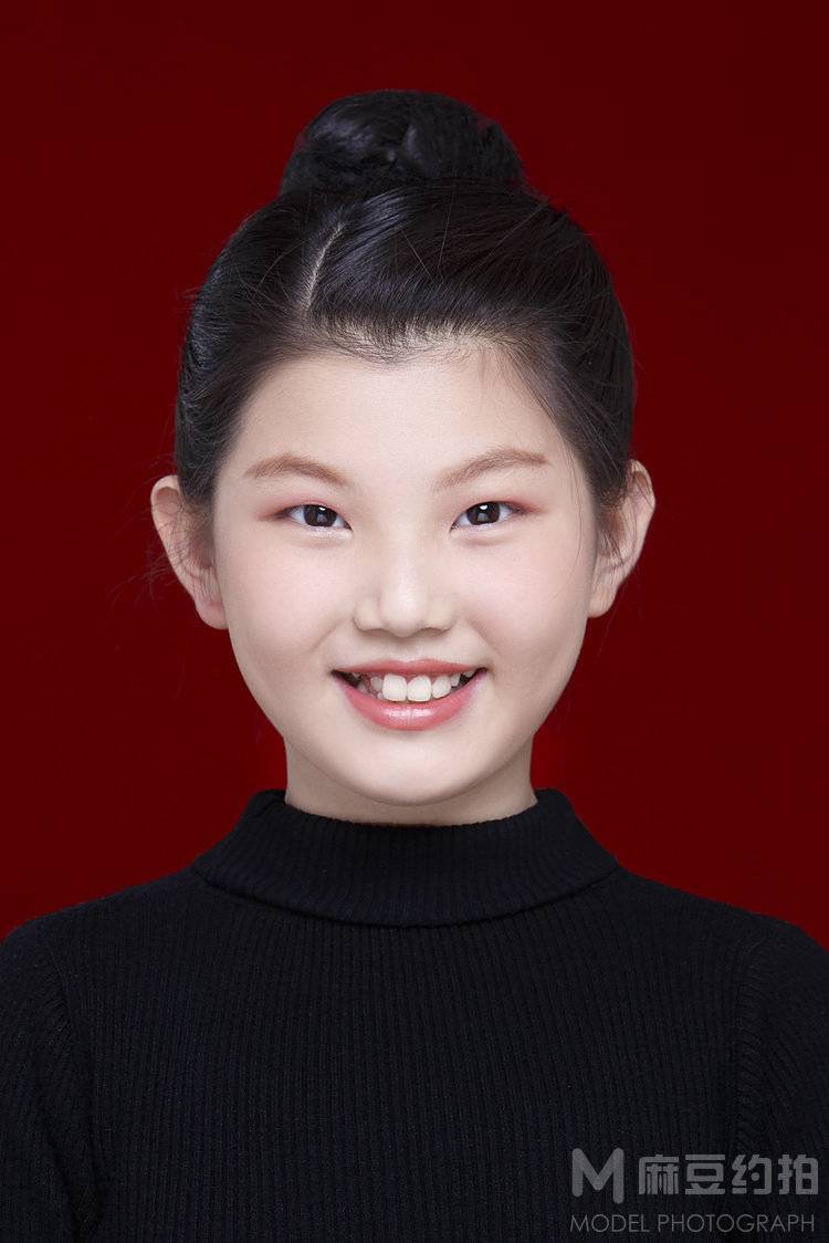 黑白模特