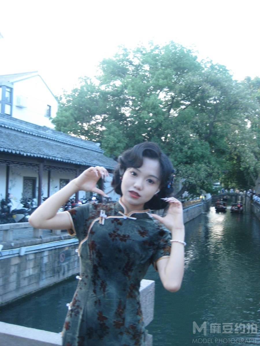 民国模特