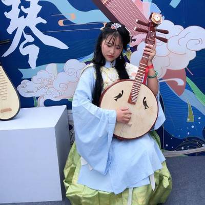 汉服模特