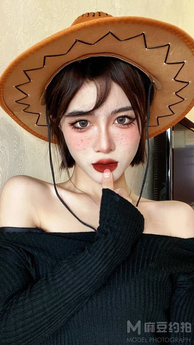 妆容模特