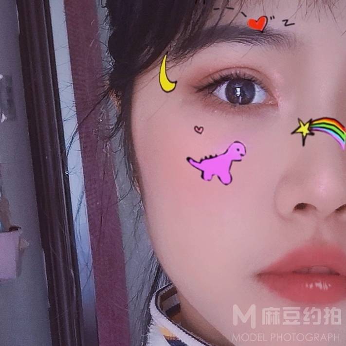 校园模特