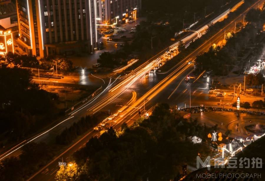 夜景模特
