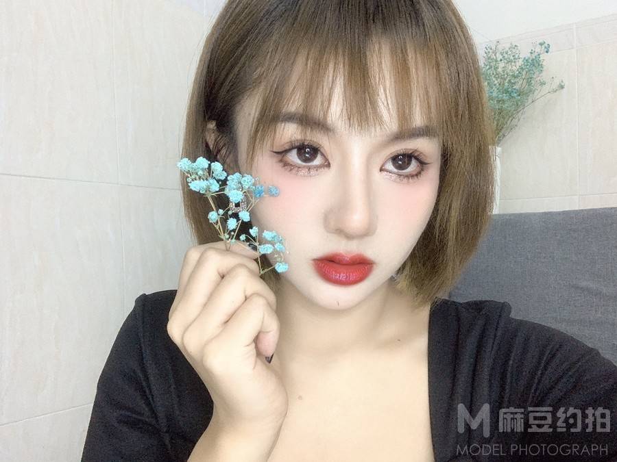 妆容模特