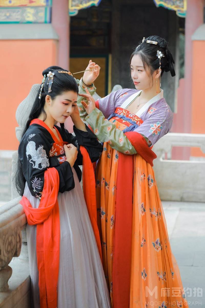 汉服模特