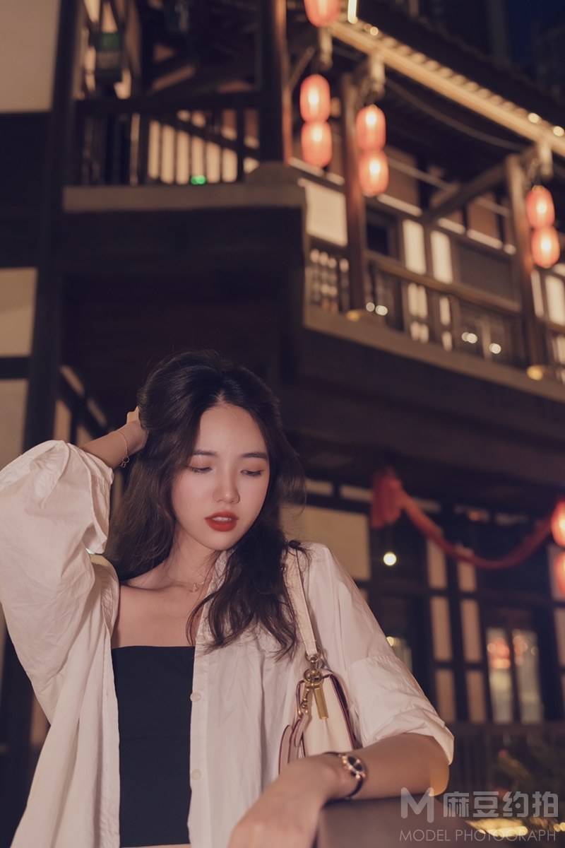 夜景模特