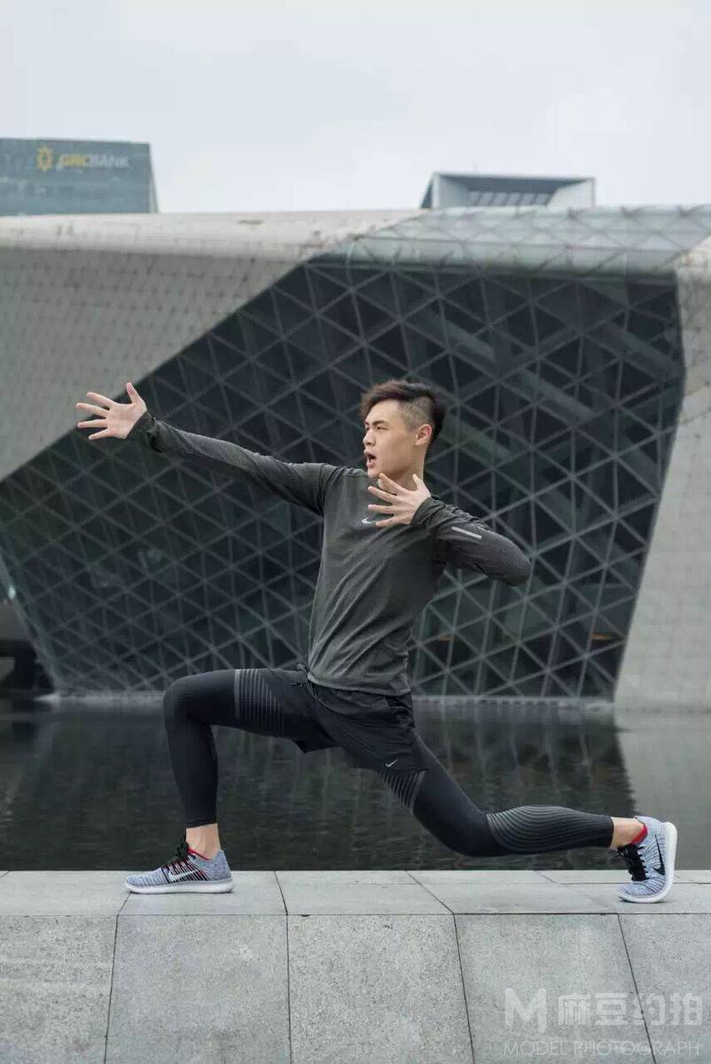 纪实模特
