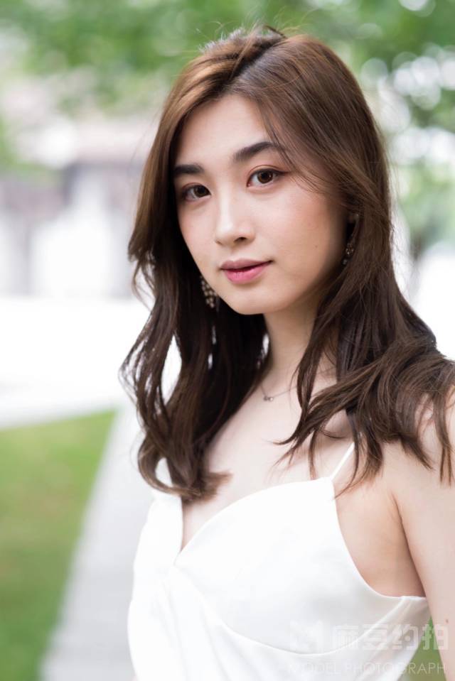 黑白模特