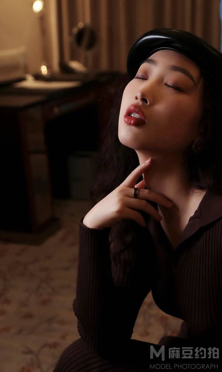 胶片模特