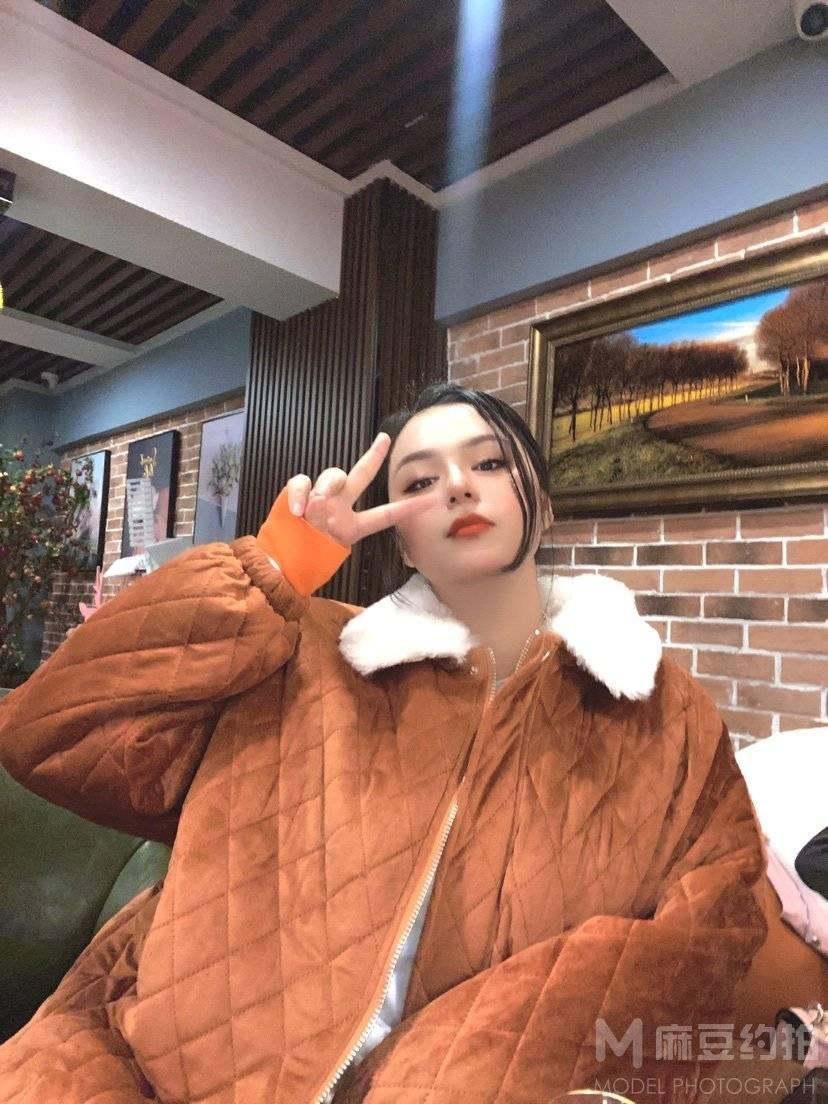 商务模特