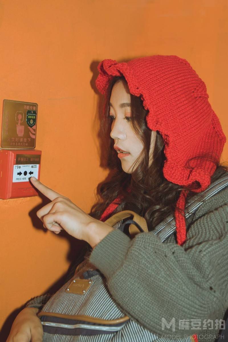 情绪模特
