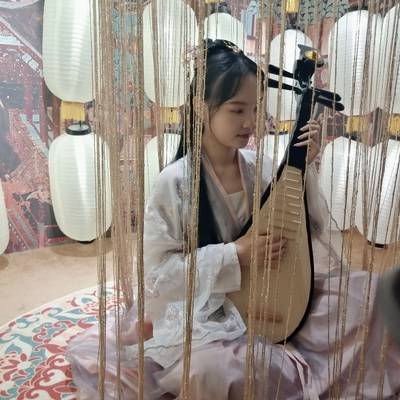 汉服模特