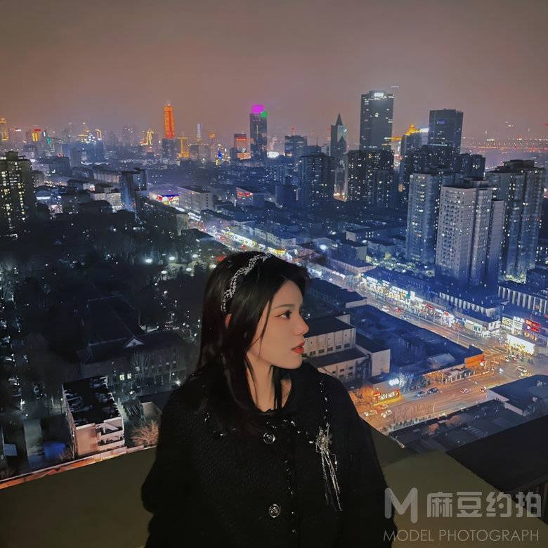 夜景模特