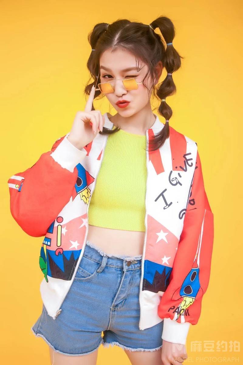 情绪模特