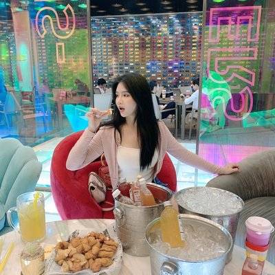 清新模特