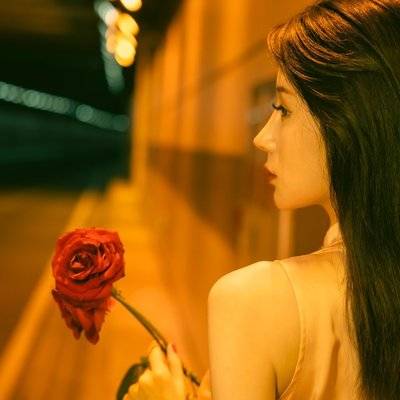 情绪模特