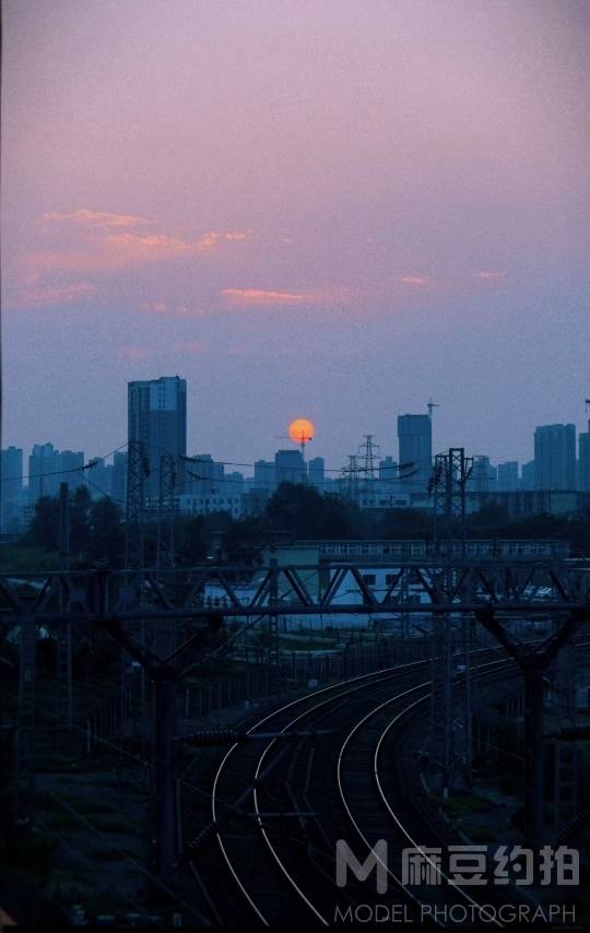 胶片模特