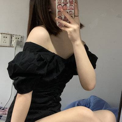 黑白模特