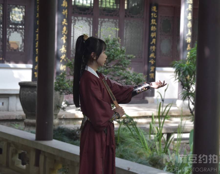 汉服模特
