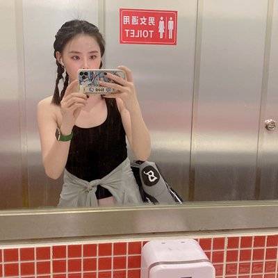 黑白模特