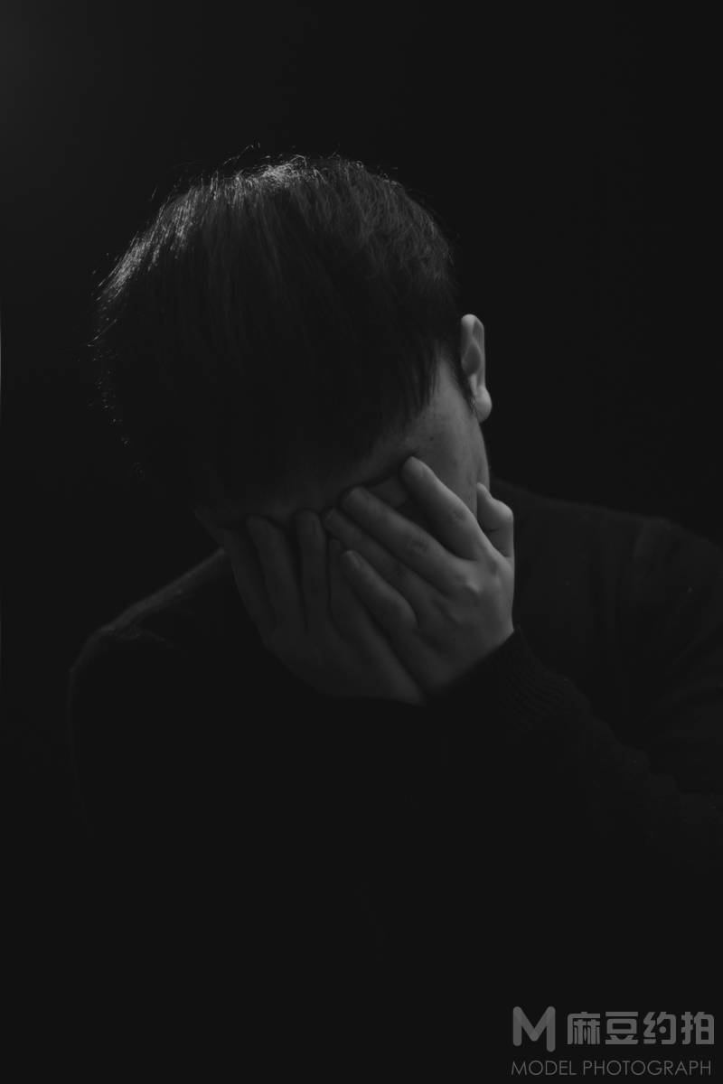 黑白模特