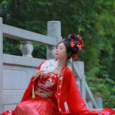 汉服模特