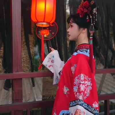 汉服模特