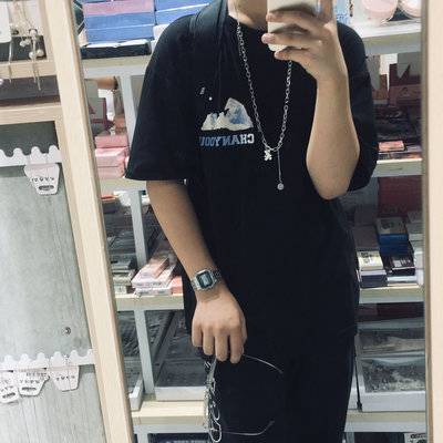 纪实模特
