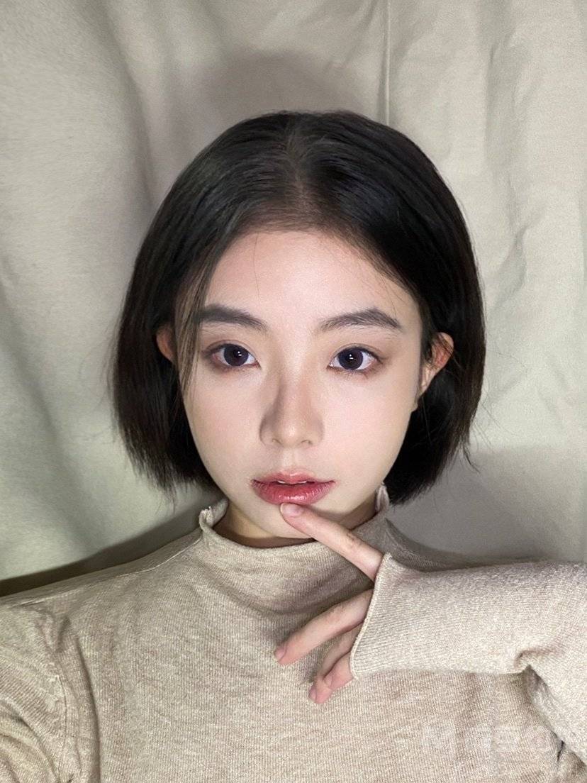 宝丽来模特