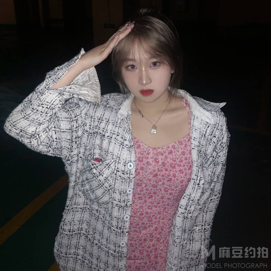 妆容模特