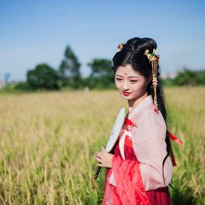 汉服模特