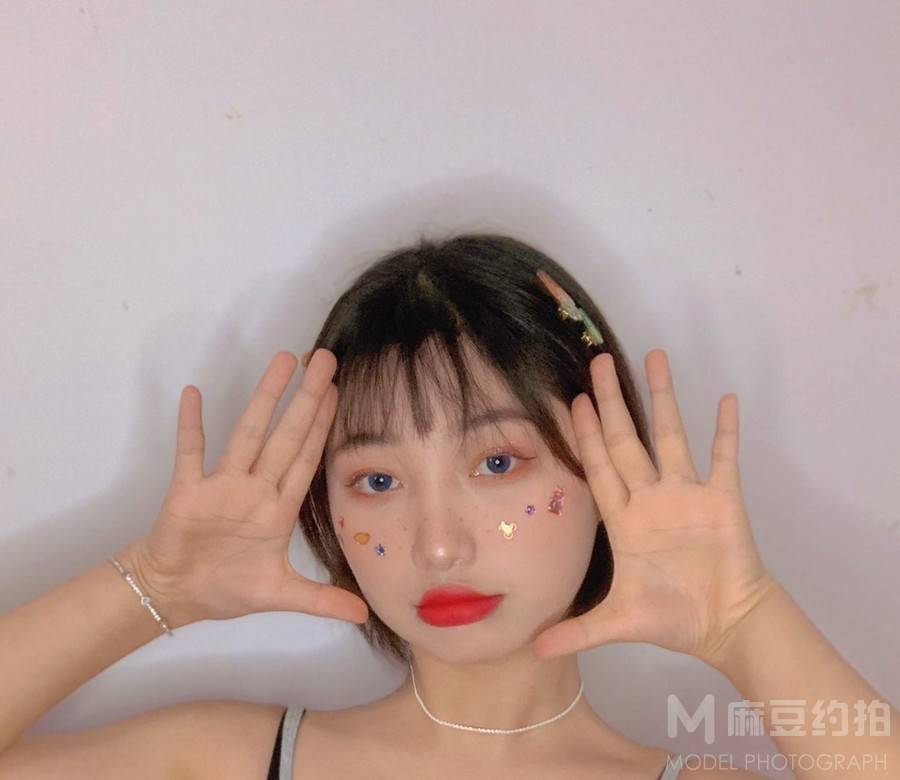妆容模特