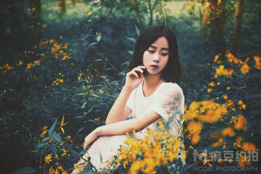 情绪模特