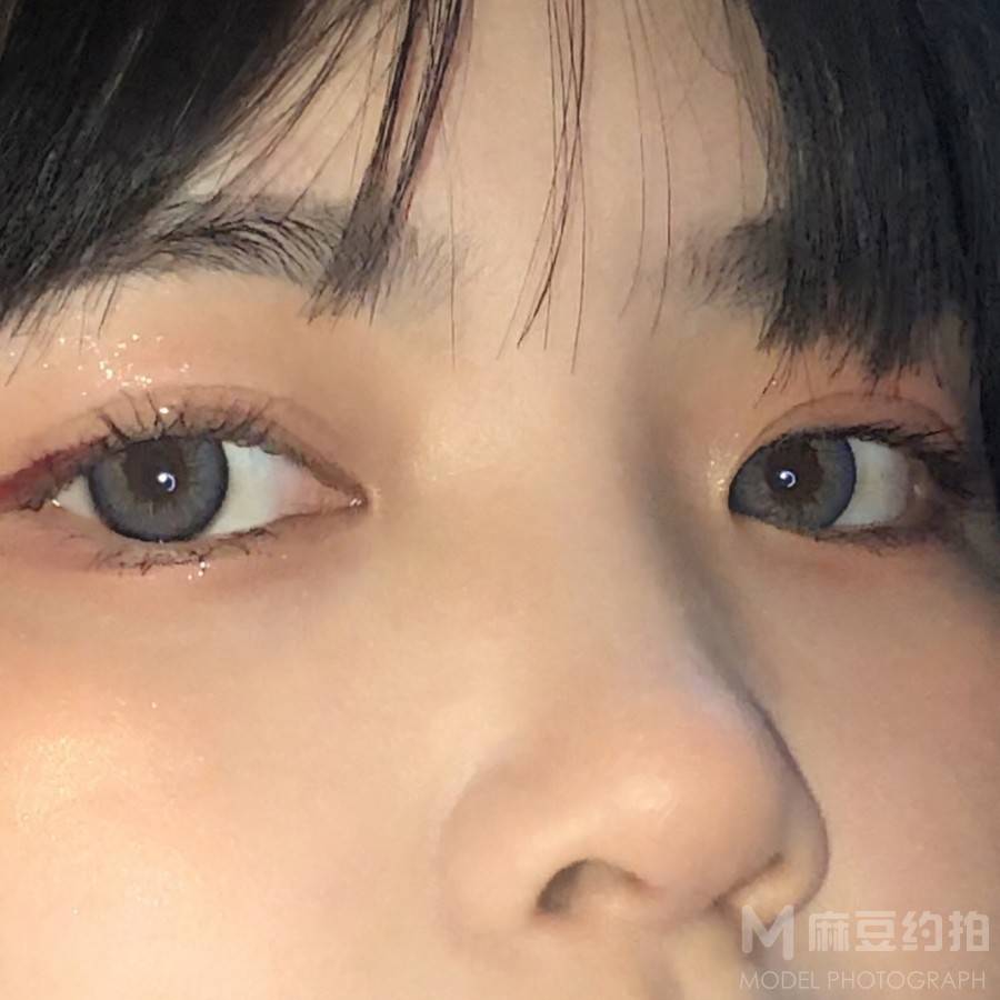 妆容模特