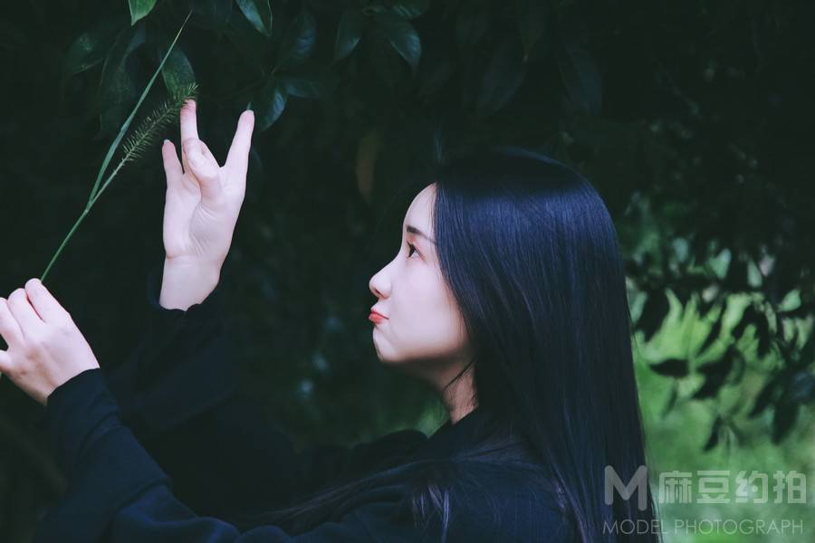情绪模特