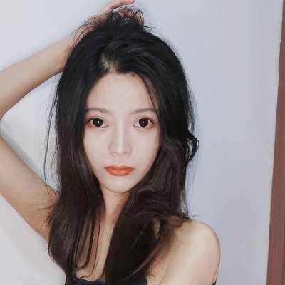 黑白模特