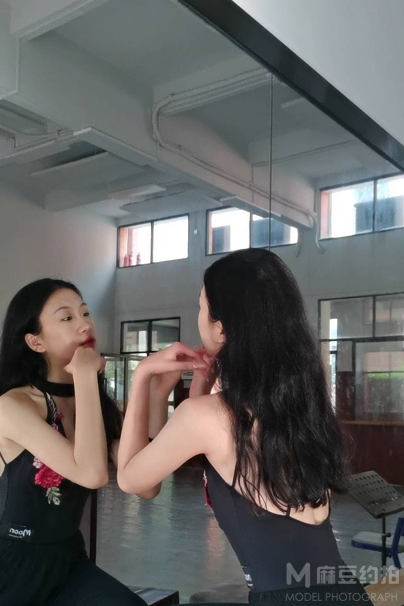 胶片模特