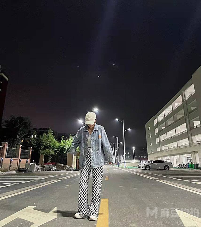 夜景模特