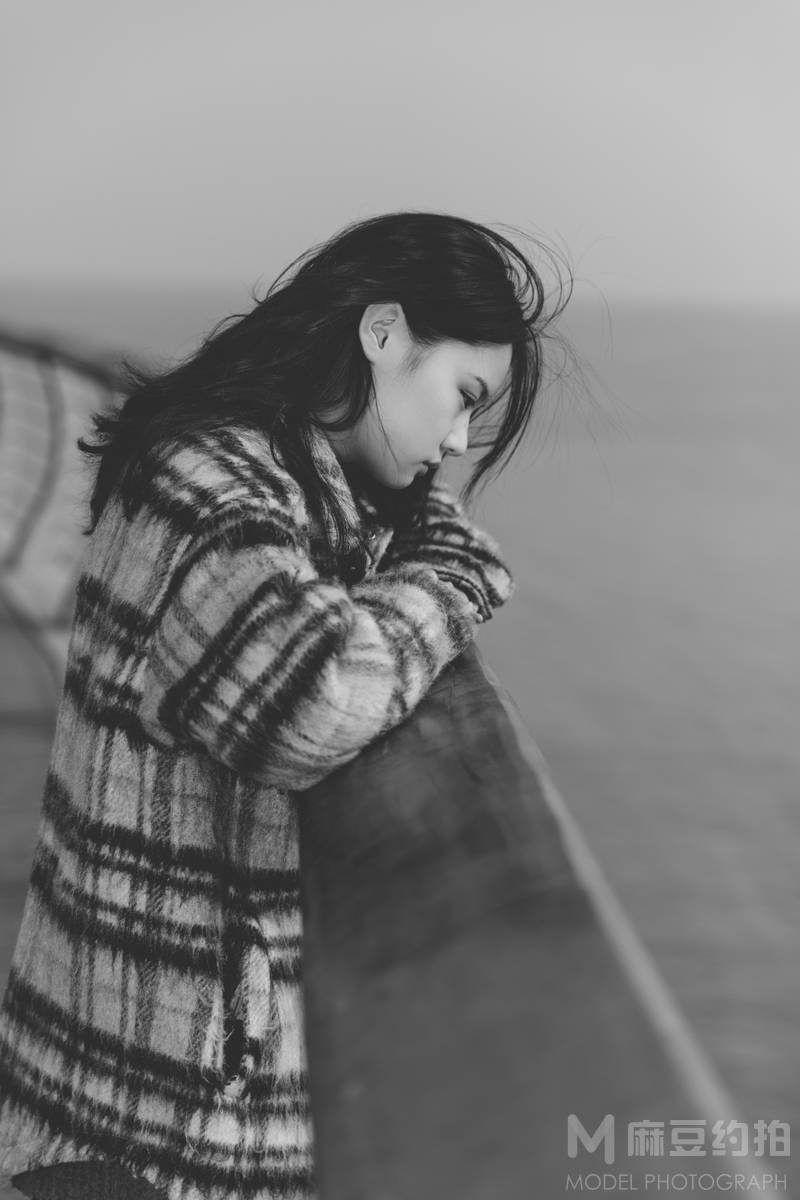 黑白模特