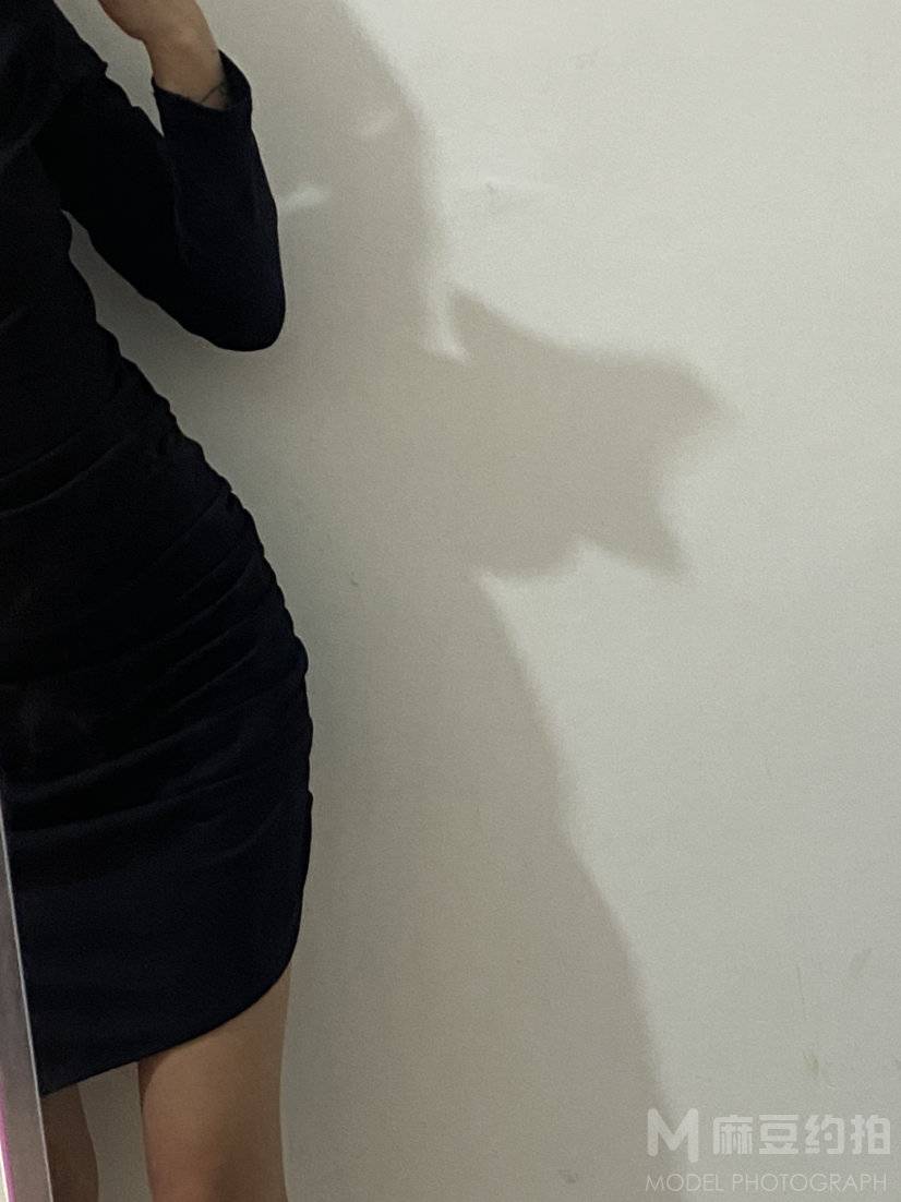 黑白模特